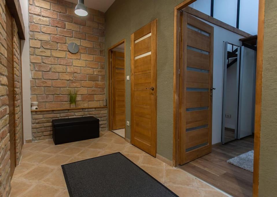 Quiet And Stylish City Park Flat Apartamento Budapeste